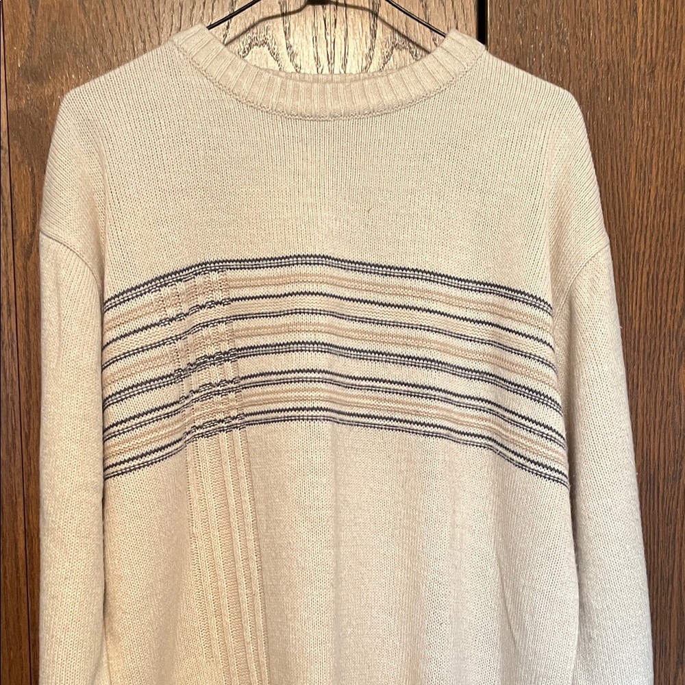 Men’s crewneck sweater